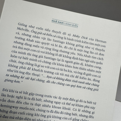 ÔNG GIÀ VÀ BIỂN CẢ - Ernest Hemingway - Hiền Trang dịch - Nhã Nam - Nhà xuất bản Văn Học.