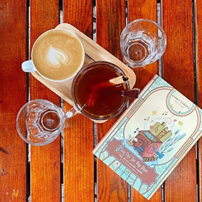 TIỆM CHẾ TÁC HỘP NHẠC LẬP DỊ VÀ PHIỀN NHIỄU