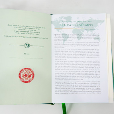 Sách Trái Đất Chuyển Mình ( Bản bìa vải KASHMIR - Trạm Đọc )