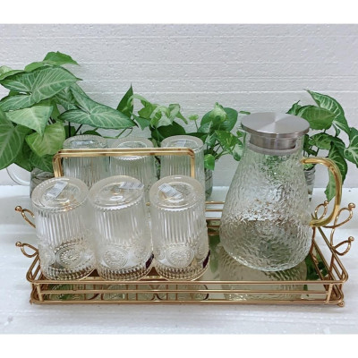 COMBO BỘ BÌNH CỐC THỦY TINH CHỊU NHIỆT LÊN TỚI 400 ĐỘ C KÈM KHAY VƯƠNG MIỆN VÀNG VÀ GIÁ ÚP CỐC ( BÌNH BẦU, CỐC 360ML)