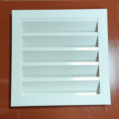 Miệng gió nan Z louver 450x450 kèm lưới chắn côn trùng lắp lỗ thông gió