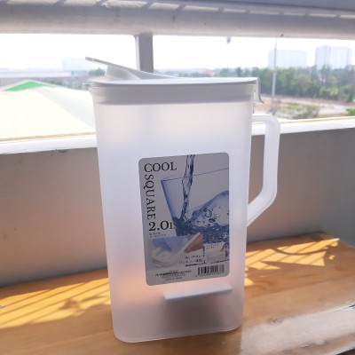 Bình đựng nước nắp bật Pearl Metal Cool Square 2 lít - Hàng nội địa Nhật Bản #Made in Japan