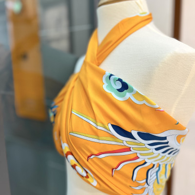 Khăn lụa tơ tằm vuông cuốn biên thủ công Phượng 90x90cm