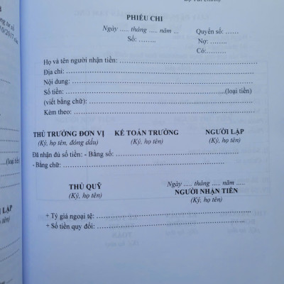 Sách Luật Công Ðoàn 2024 – Những Quy Định Mới Về Tiêu Chuẩn, Chế Độ Chi Tiêu Và Quản Lý Tài Chính, Tài Sản Trong Công Đoàn - V2553T