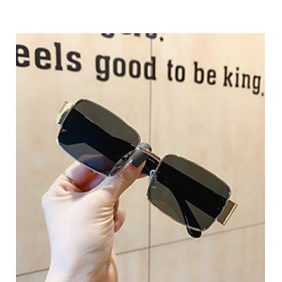 Kính mát sành điệu chống nắng, chống tia cực tím 