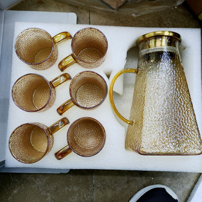 Bộ bình thủy tinh vân nhám đáy vuông kèm cốc màu