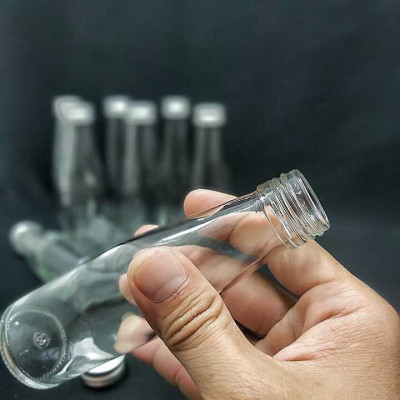 Lọ Thủy Tinh Nhỏ 100ml (combo 15 cái) trụ cao nắp thiếc bạc – Chai thủy tinh nhỏ - Chai thủy tinh đựng thức uống