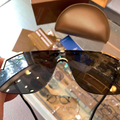 Kính râm Nam Nữ Tuấn Hưng Thời Trang Sành Điệu