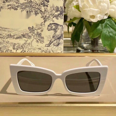 Kính râm Mắt mèo phong cách retro hiện đại cho Nữ (TRẮNG) + tặng tuavit Kính xinh mini