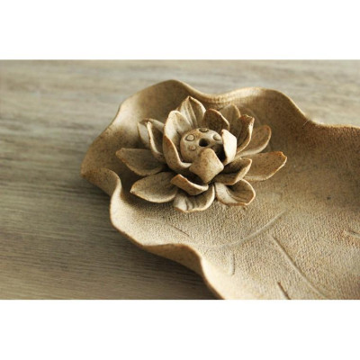 Đĩa đốt trầm đắp sen nổi DDT44