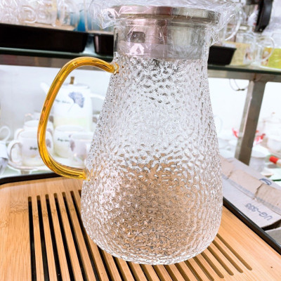 Bộ bình nước thủy tinh kèm 6 cốc có tay cầm