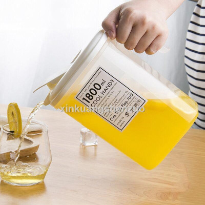 Combo bình nước nắp bật Yamada 1,8L + Cốc uống nước có nắp 360ml - nội địa Nhật Bản