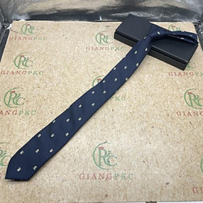 Cà vạt nam bản nhỏ 6cm tự thắt màu xanh đen thêu hoa mẫu mới t2/2024