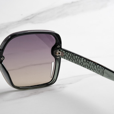 Kính Mát Nhựa Nữ MN1031 (Nhiều Màu)