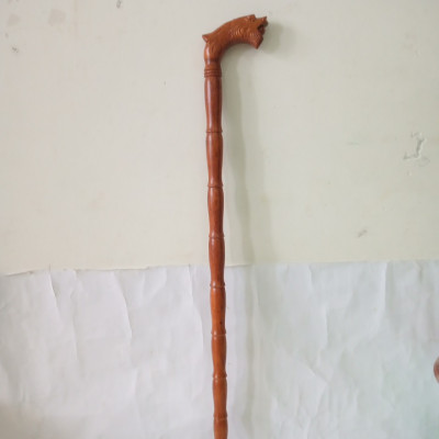Gậy batoong gỗ hương chống trượt cho người già