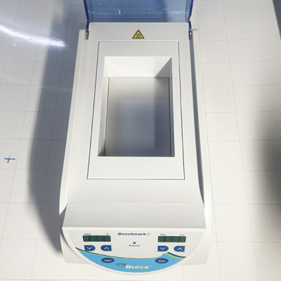 Máy ủ nhiệt khô Benchmark BSH5002-E model BSH5002-E, sử dụng ủ ống 0.2/0.5/1.5/2ml, hàng nhập khẩu chính hãng