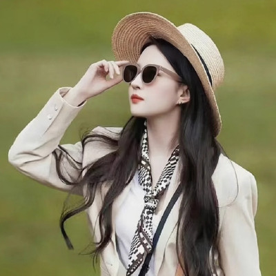 Nón mũ cao bồi nam nữ Fedora comboy chất liệu cói Hàng nhập Nón cao bồi nam nữ Panama, mũ phớt luôn cập nhật liên tục các mẫu mới. Các chủ để liên quan đến Nón mũ phót nam nữ, nón mũ cao bồi nam nữ hấp dẫn. Nón mũ phớt nam nữ, nón mũ 