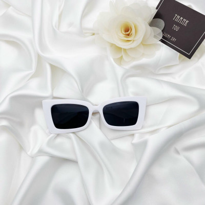 Kính râm Mắt vuông phong cách retro cá tính (TRẮNG)