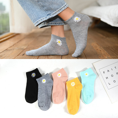 Túi 10 đôi tất hoa cúc , gấu nữ ,cổ ngắn nhiều màu dễ thương vải cotton đẹp và bền kèm túi dây rút xinh xắn cute cho phái nữ