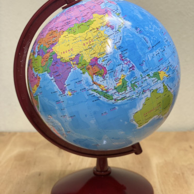 Quả cầu học sinh do Việt Nam sản xuất