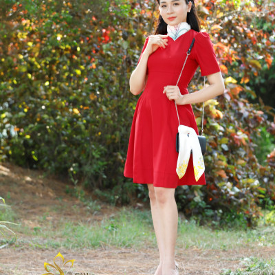 Khăn Lụa Thắt Nơ Cổ Vẽ Tay Mai Vàng SenSilk 55x55cm, Lụa Tơ Tằm Bảo Lộc Thời Trang - Phụ Kiện Lụa Cao Cấp