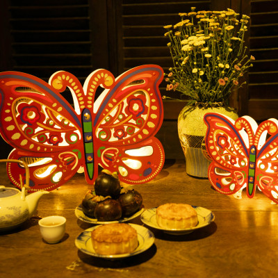 Lồng đèn Trung Thu - Lồng đèn trang trí "Ký ức tuổi thơ" hình Bướm siêu to