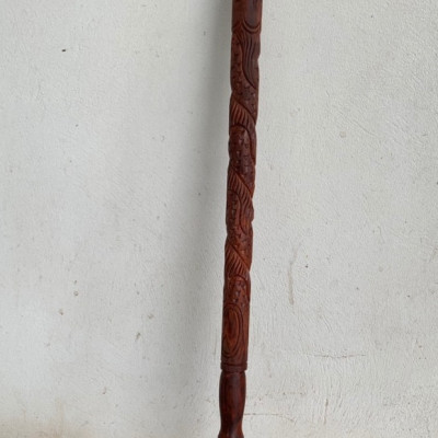 Gậy batong dành cho người già bằng gỗ trắc đỏ đen 