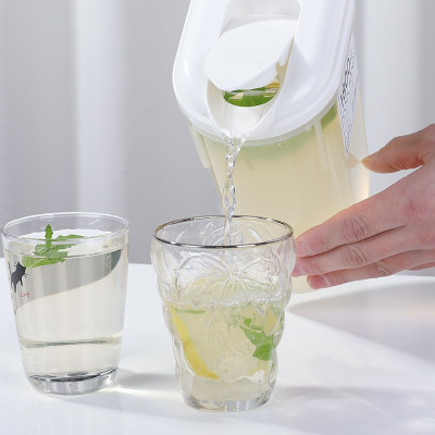 Bình nước nắp bật Yamada 1.8L, làm từ nhựa PP cao cấp, rất tiện lợi & hữu ích - nội địa Nhật Bản