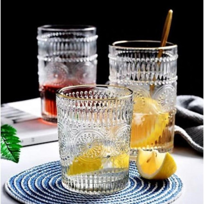 Combo bình đựng nước thủy tinh chịu nhiệt vân sần kèm 6 cốc trống cao, khay tre và giá úp cốc