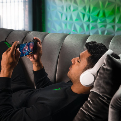 [Mới, hàng chính hãng]  Tay cầm điện thoại Razer Kishi V2-Gaming Controller for Android/iPhone