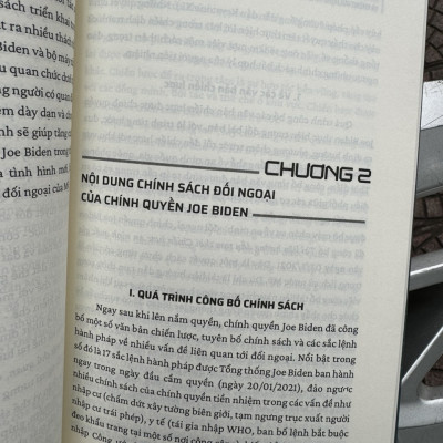 CHÍNH SÁCH ĐỐI NGOẠI MỸ DƯỚI THỜI CHÍNH QUYỀN JOE BIDEN VÀ NHỮNG TÁC ĐỘNG TỚI QUAN HỆ QUỐC TẾ - Lê Công Tiến, Trần Huyền Trang - Nhà xuất bản Chính Trị Quốc Gia Sự Thật.