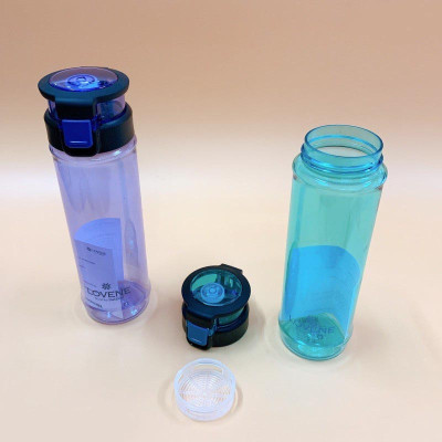 Bình Nước Nhựa Thể Thao Ấn bật nắp Lovene dung tích 730ml DHXL-1715 màu sắc, có lõi lọc