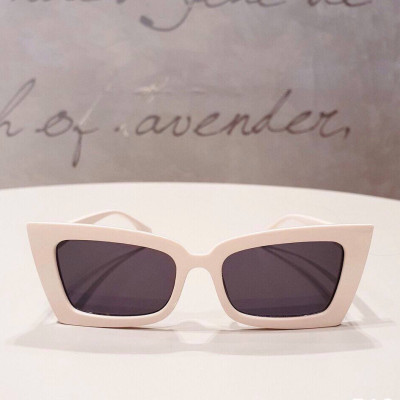 Kính râm Mắt vuông phong cách retro cá tính (TRẮNG)