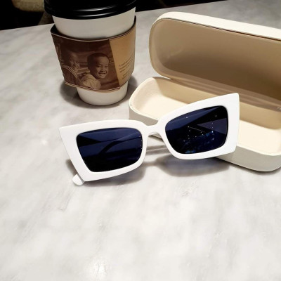 Kính râm nữ trắng đi đường chống nắng