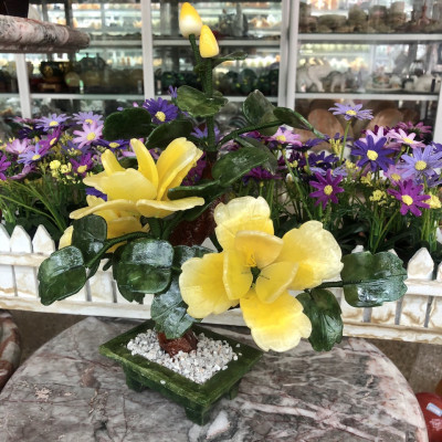 Cây Hoa Trà phong thủy đá bạch ngọc và đá thạch anh vàng - Cao 30 cm