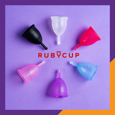 Cốc Nguyệt San Ruby Cup Anh Màu Hồng - Độ Mềm Phù Hợp Phụ Nữ Việt - Vật liệu 100% Sillicon Y Tế Đạt Tiêu Chuẩn FDA – Hàng Chính Hãng Thương Hiệu Được Yêu Thích Tại Anh Và Hơn 36 Quốc Gia - Ruby Cup Pink