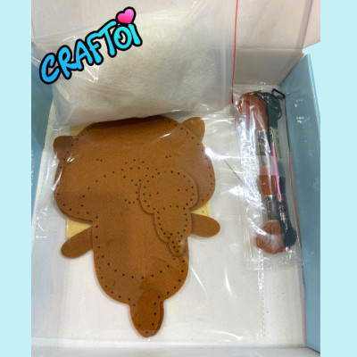 KIM NHỰA Bộ Thủ Công Trẻ Tự Làm Thú Bông 5+ Otter Mrs. Otter & Baby Otty Craftoi Felt Sewing toy prepunched holes plastic needle