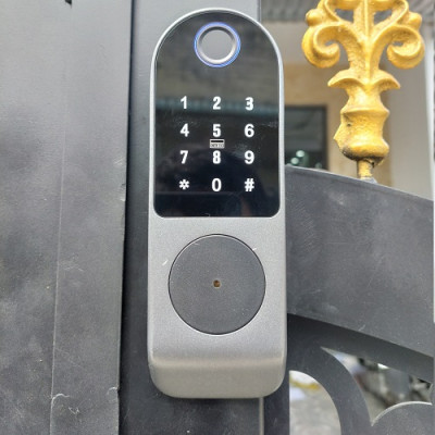 Khóa cửa thông minh G02 - 2 Mặt vân tay trong ngoài ( không chống nước) - Hàng nhập khẩu