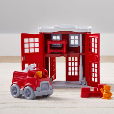 Bộ Đồ Chơi Trạm Cứu Hỏa Green Toys Cho Bé Từ 2-6 Tuổi