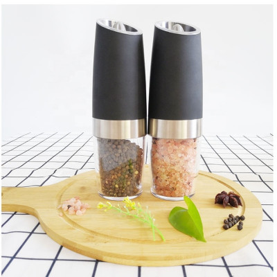 Dụng cụ xay hạt tiêu và gia vị cầm tay chạy pin, dung tích 140ml 