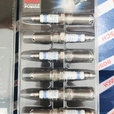 Bộ Bugi Chân Côn (4 Chấu) Bosch Platium-Iridium Jeep Grand Cherokee IV 3.6, Wrangler III 3.6, Mazda CX9, Land Rover Evoque
