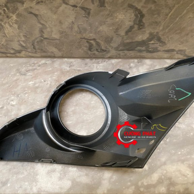 Ốp đèn gầm sơn Mitsubishi Xpander 2018-2021 mã 8321A749HA