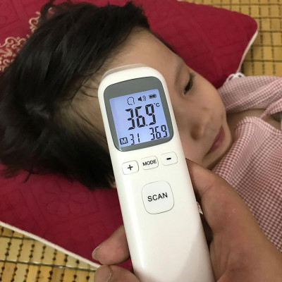 Nhiệt Kế Điện Tử Hồng Ngoại Đo Cơ Thể- Phòng Cho Bé Và Người Lớn loại Cao Cấp Có Đèn- Hàng Chính Hãng