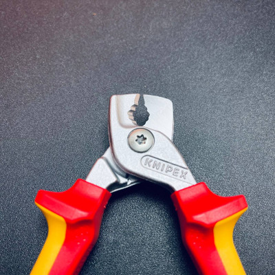 KỀM CẮT CÁP ĐỒNG NHÔM CÁCH ĐIỆN 1000V KNIPEX 95 16 160 | 95 16 160