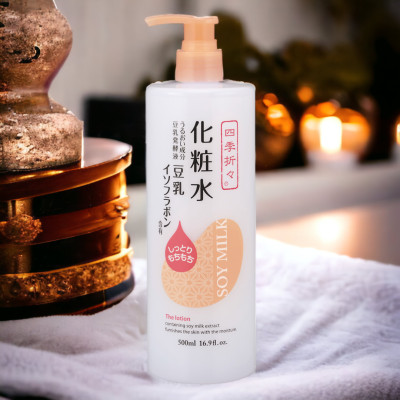Lotion Cấp Ẩm Và Dưỡng Trắng Da Chiết Xuất Đậu Nành Shikioriori Soy Milk Lotion 500 mL