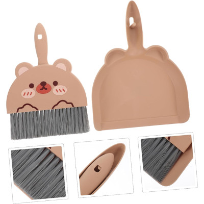 Bộ Chổi Quét Bụi Và Ki Hốt Rác Mini Chất Liệu Nhựa PP An Toàn Cứng Cáp, Cầm Tay Hình Thú Dễ Thương, Ngộ Nghĩnh - Hàng chính hãng 
