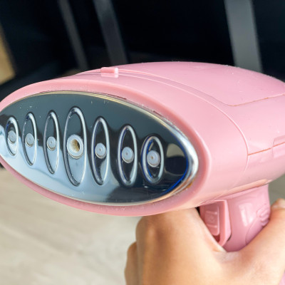 Bàn ủi hơi nước màu hồng cầm tay có thể gấp gọn, tiện lợi khi đi du lịch - Hàng chính hãng