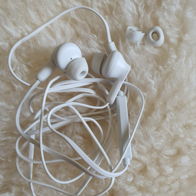 Tai Nghe Dành Cho Điện Thoại VSmart Aris - Jack Chuẩn 3.5mm - Âm Thanh Sống Động - Bass Khoẻ - Hàng Chính Hãng