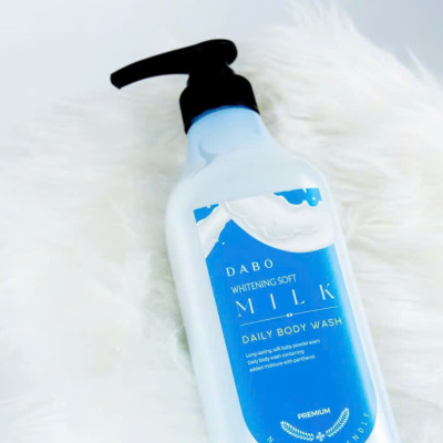 Sữa tắm trắng da tinh chất sữa tươi DABO WHITENING SOFT MILK Hàn quốc ( 750ml)