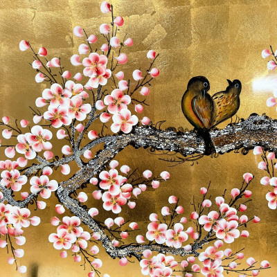 Tranh sơn mài - UYÊN ƯƠNG TRÊN CÀNH ĐÀO - Nền dát vàng/bạc cao cấp